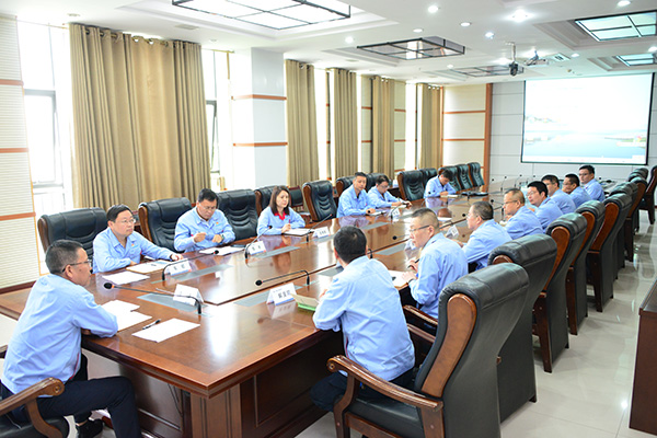 长岭电气党委召开中心组学习会  以高质量...